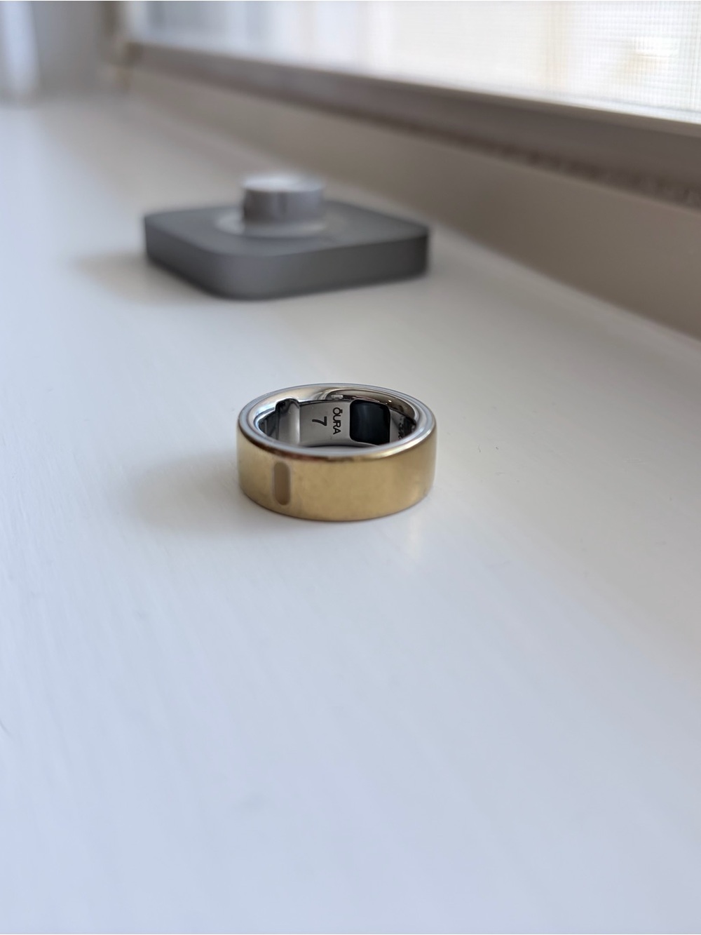 Oura Ring 4 Gold Size 7 Smart Ring